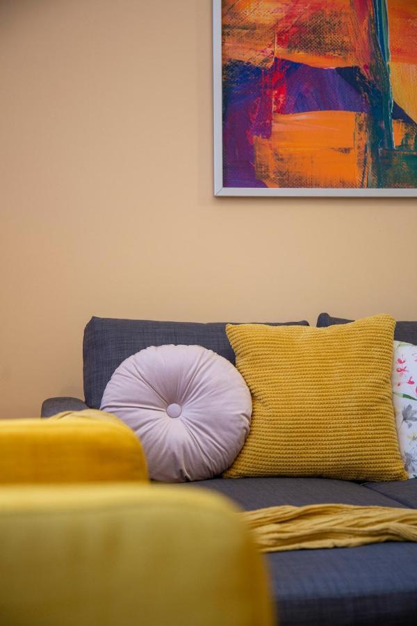 Cozy Home By Bella In The Heart Of Budapest Bagian luar foto