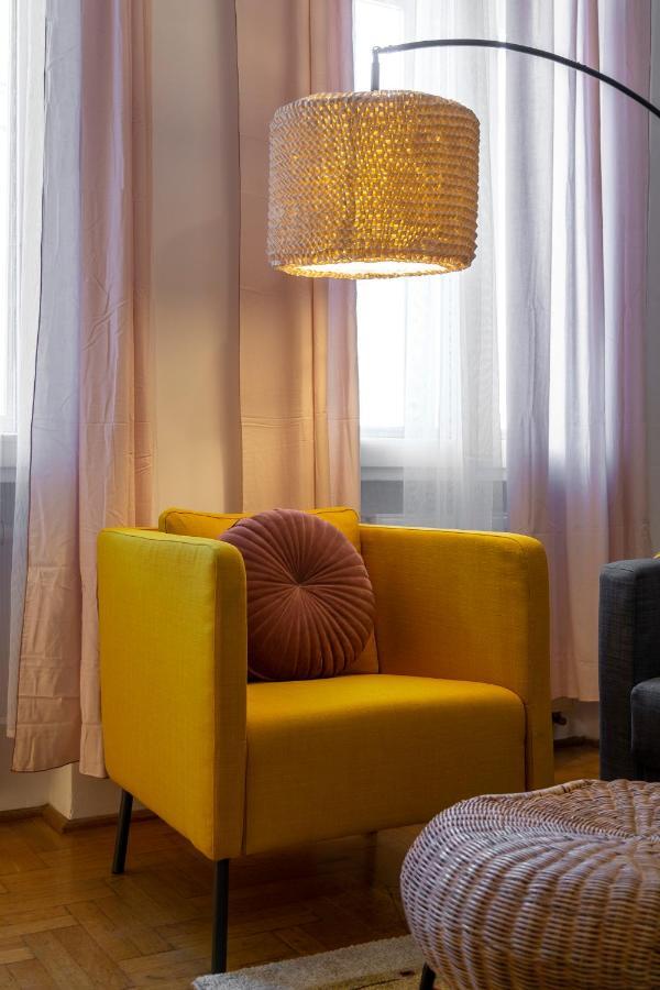 Cozy Home By Bella In The Heart Of Budapest Bagian luar foto