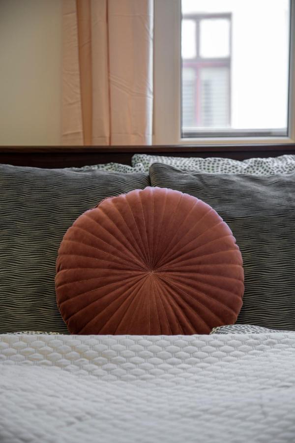 Cozy Home By Bella In The Heart Of Budapest Bagian luar foto