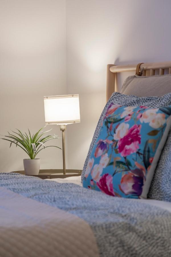Cozy Home By Bella In The Heart Of Budapest Bagian luar foto